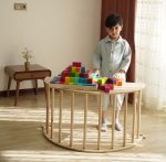 مکعب هرمی صدتایی شامل ۱۰۰ مکعب چوبی با ابعاد مختلف - تصویر 2